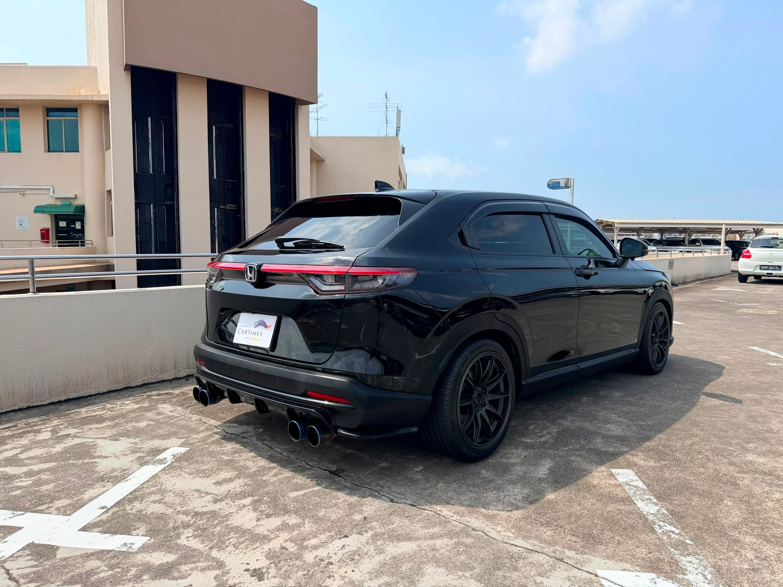 Honda Vezel 1.5G photo 2